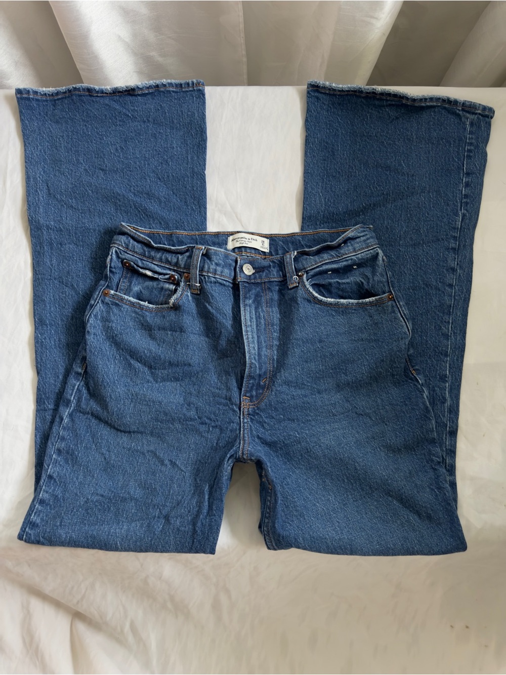 abercrombie & fitch medium wash vintage flare high rise jeans
